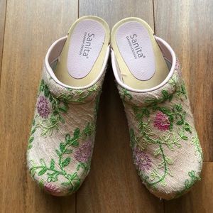 Sanita Embroidered Clogs Size 39